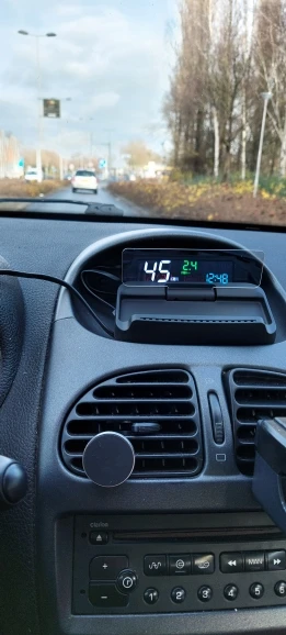 Отзыв о товаре Проектор EANOP M40PLUS, зеркало на лобовом стекле, дисплей OBD2, Winshield, измеритель скорости вращения, скорость проектора, расход масла, приложение дл... от пользователя M***s