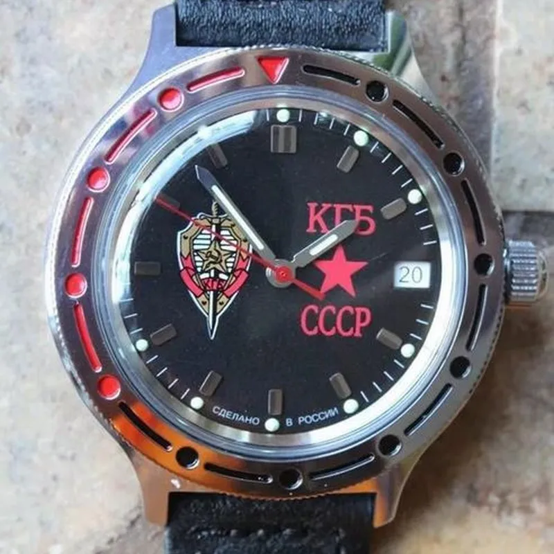 Montre à remontage automatique du commandant de l'Est russe
