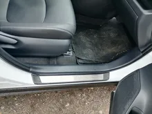 Vtear-placa de desgaste de umbral de puerta de coche, accesorio para Toyota RAV4 2019 2020 2021, embellecedor Interior de placas protectoras de acero inoxidable