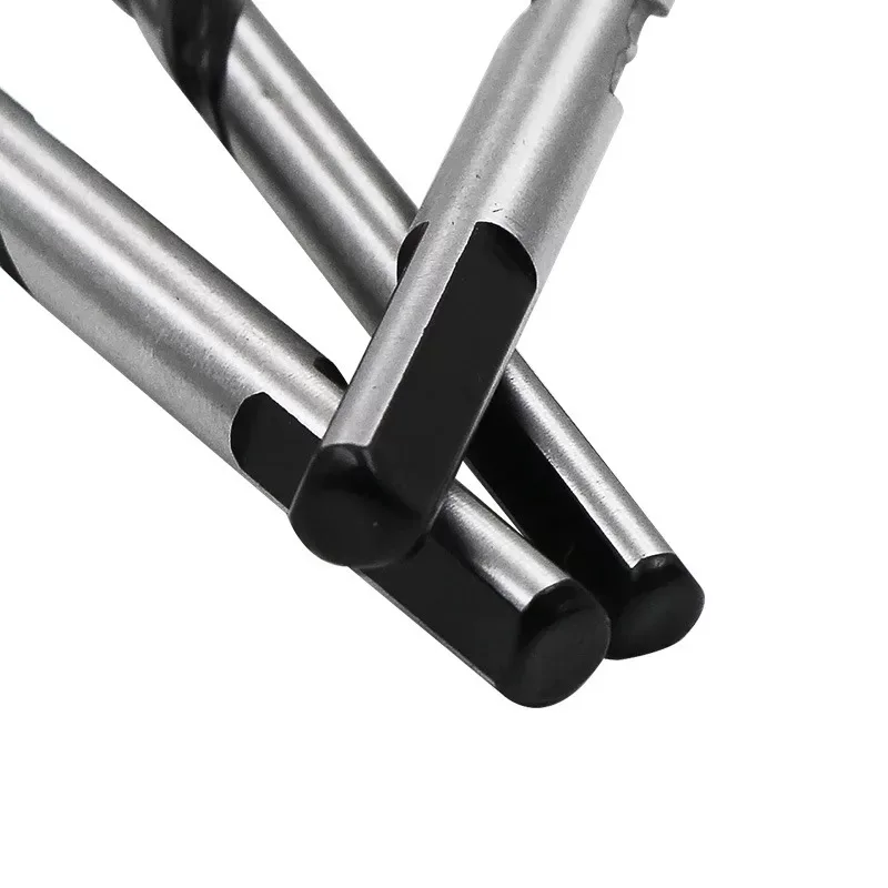 0068312FEED118813967130965540D12