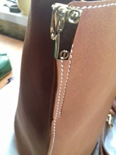 Bolso de mano de banda ancha de diseño de marca para mujer, bolso de hombro de PU de cubo de lujo, de un solo hombro, de gran capacidad, de color sólido