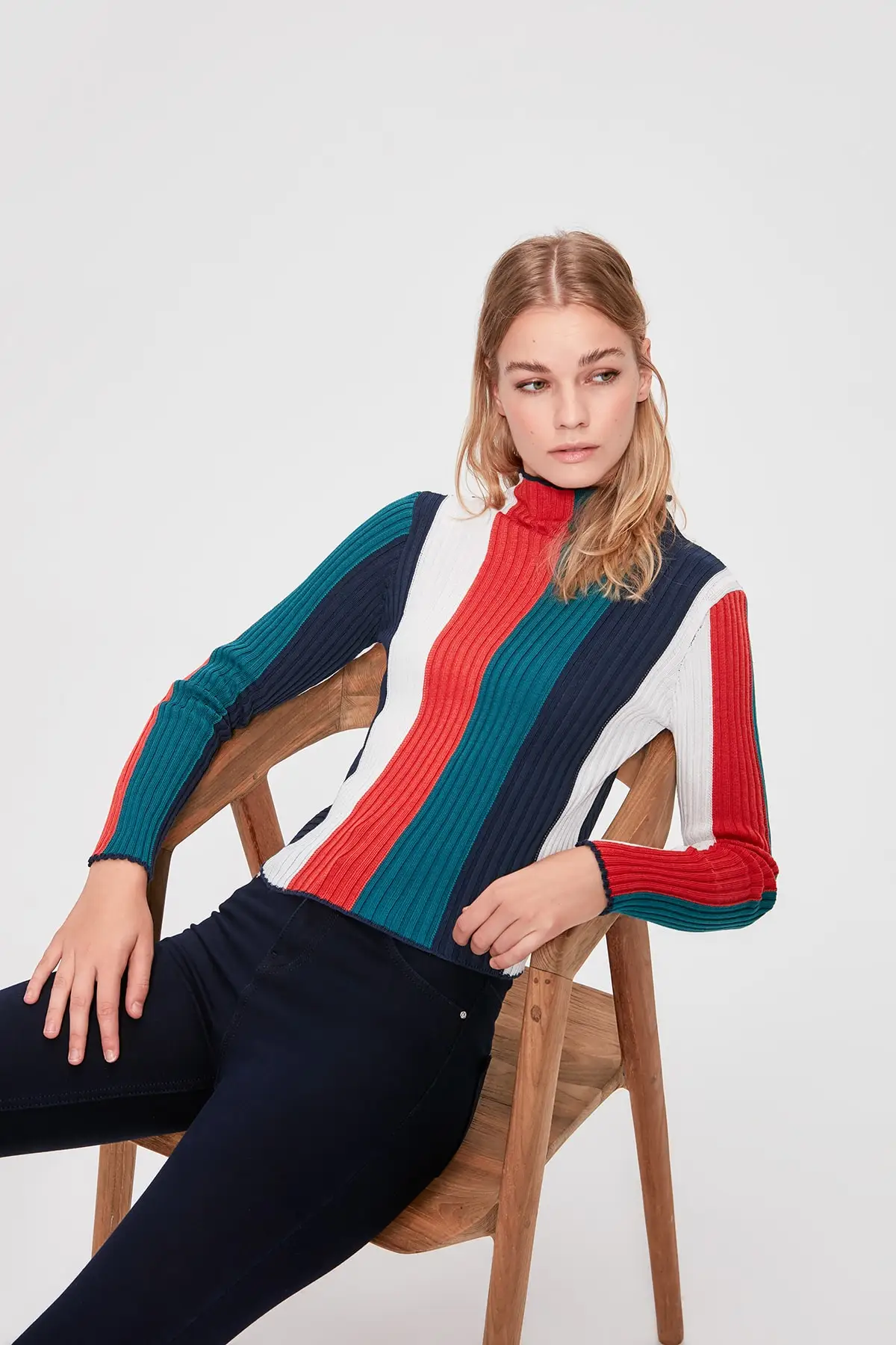 Trendyol With Color Block Knitwear Sweater TWOAW20GO0010 |