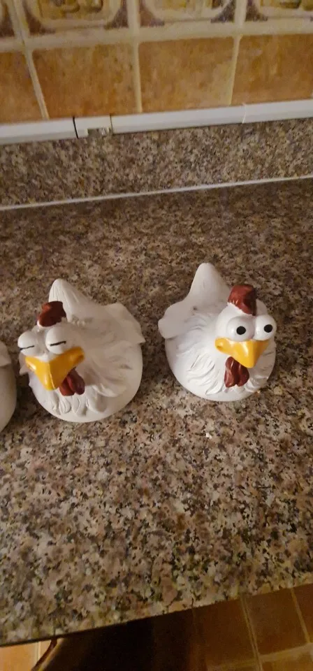 Chicken Yard Art Resin Chicken Home Decoration Backyard Lawn Garden Stakes Farm Rooster Cockerel Steel Chicken Resin Sculptures photo review