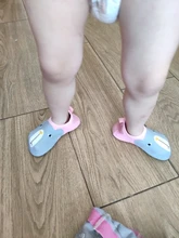 Zapatos de playa para niños y bebés antideslizantes, zapatilla de suela suave, de natación y esnórquel, para casa