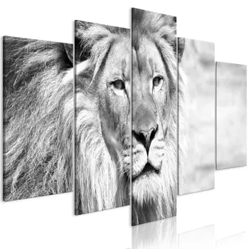 

Table The King of Beasts 5 PCs Wide Black and White