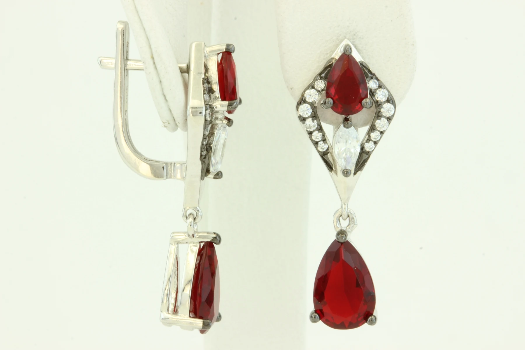 Серебряные серьги