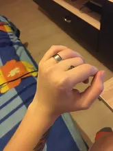 Anillo de titanio inoxidable para hombre y mujer, 8mm de ancho, negro, alta calidad, joyería de boda