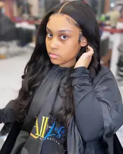 La onda del cuerpo de la peluca de encaje Frontal pelucas 28 30 pulgadas de largo T parte ondulado brasileño cuerpo onda de encaje frente pelucas de cabello humano para las mujeres