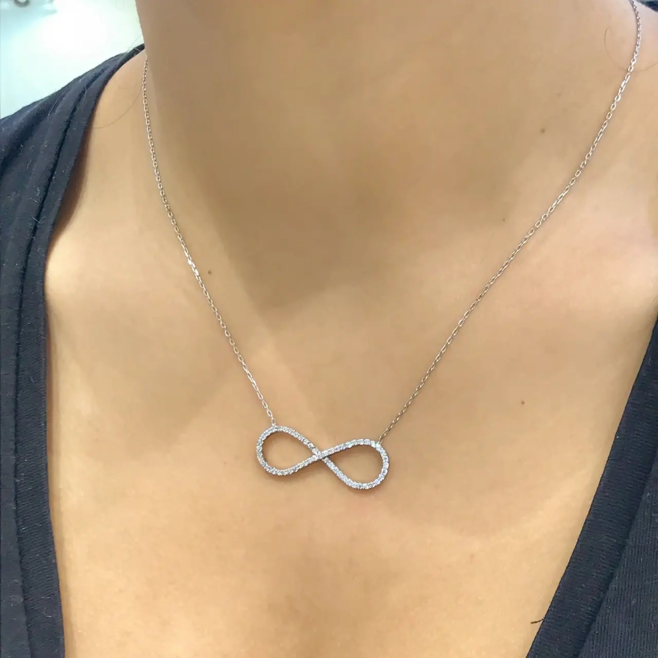 Серебряное ожерелье бесконечности большого размера