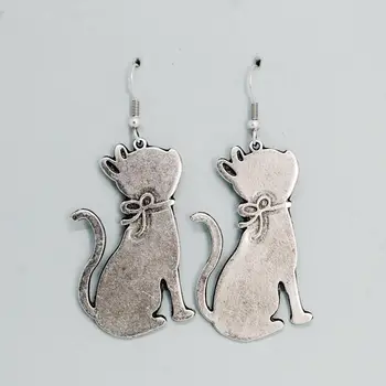 

Earrings jewelery cat with a bow (Lock-hook, jewelery alloy, silver) 53409