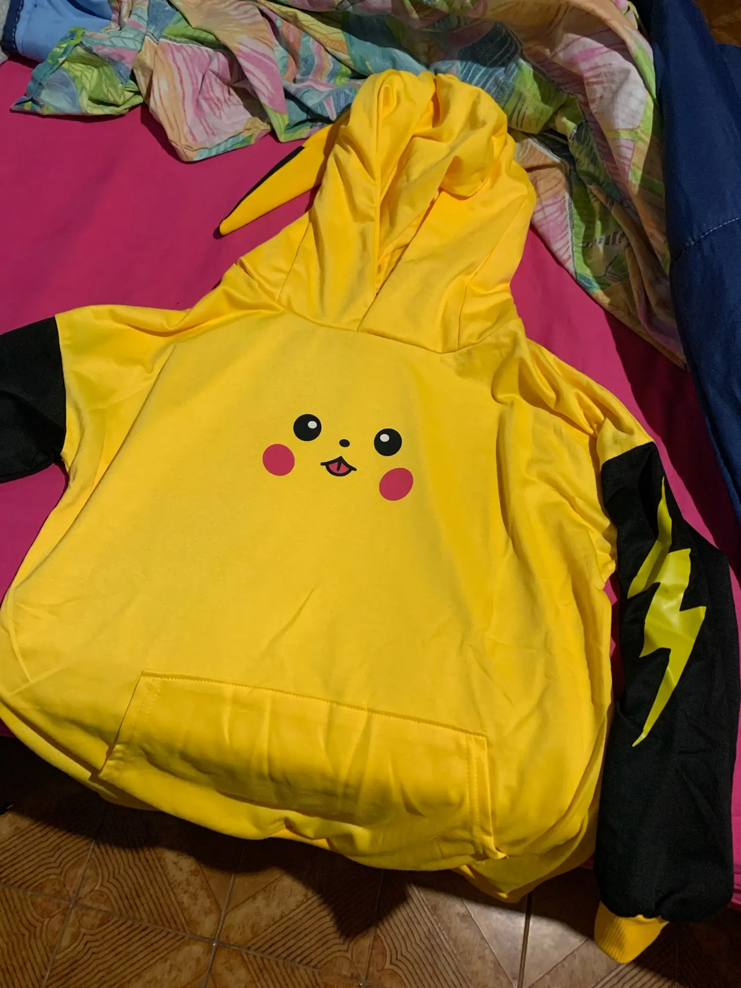 Sweat-shirt à capuche et manches longues pour femme, Tenue Sexy Pikachu, Kawaii