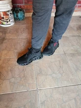 Zapatos de seguridad con punta de acero para hombre, calzado de malla transpirable, antigolpes, ligero, a prueba de perforaciones, cómodo