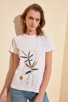 

Trendyol Printed Basic Knitted T-Shirt TWOSS20TS0749