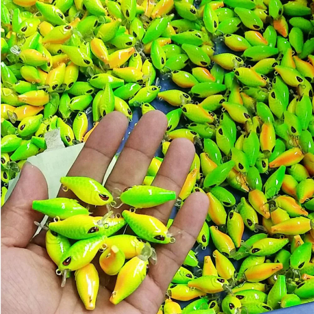 

Boxed 20pcs Vibration Bait Spinner Spoon Fishing Lures 35mm 2g Wobbler Minnow Rattling Jigs Trout Winter Hard Baits Tackle Pesca