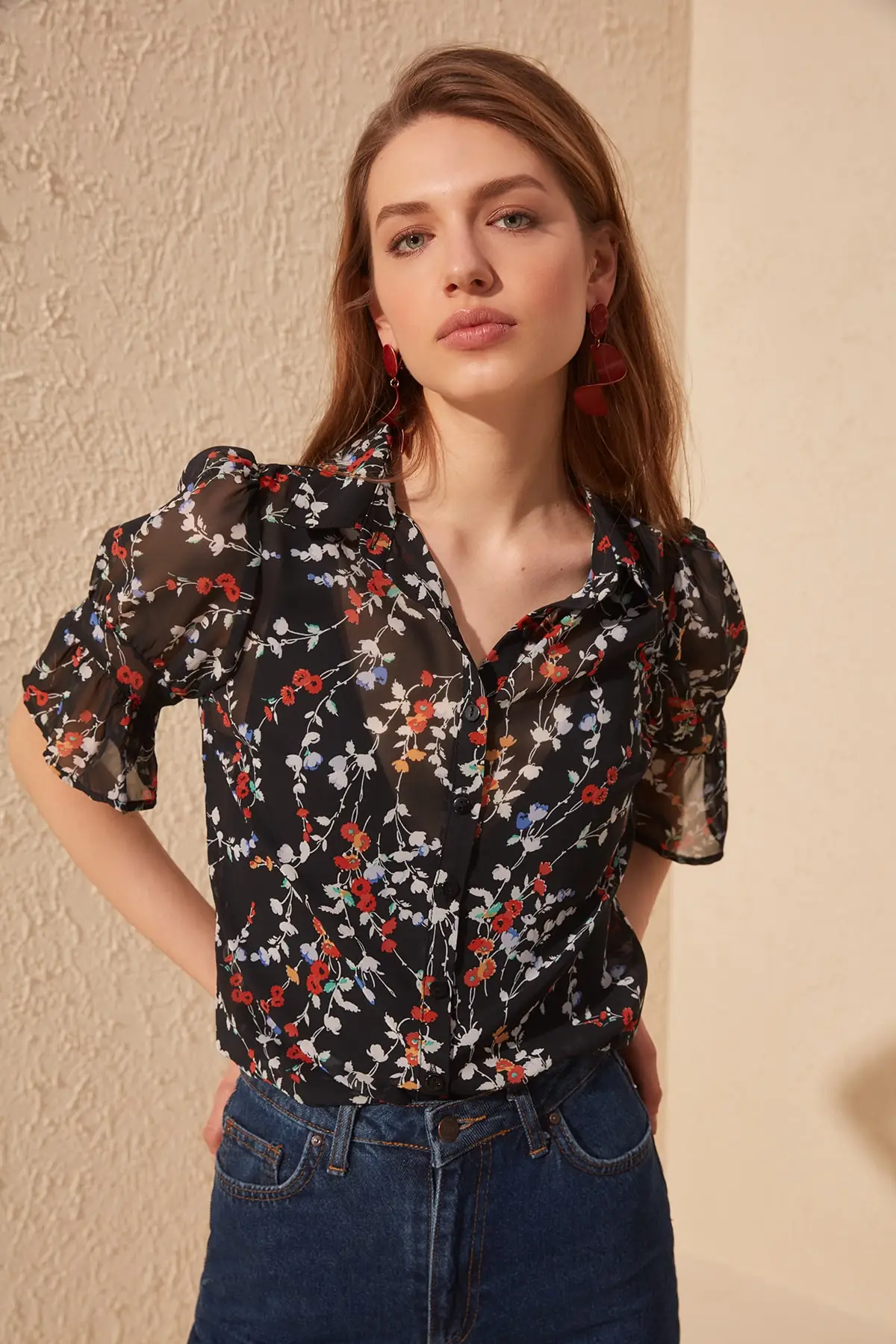 

Trendyol Patterned Shirt TWOSS20GO0234