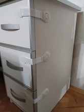 Cerradura de seguridad para puerta de cajón, 10 unidades/lote, cierres de plástico para el cuidado de la seguridad de niño y bebé, correas de protección para bebé para inodoro, armario