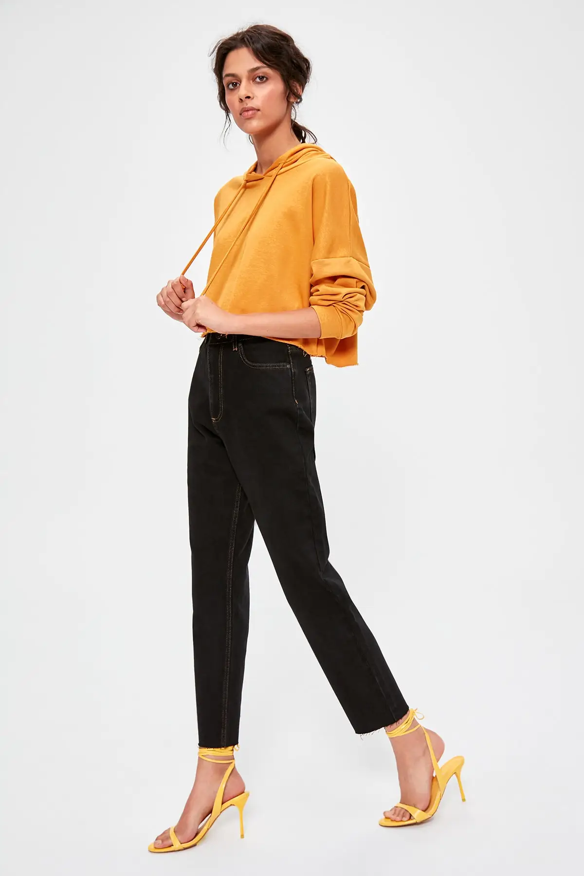 Trendyol/черные контрастные джинсы для мам TWOAW20JE0238