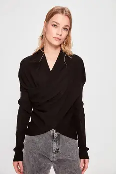 

Trendyol Double Breasted Detailed Knitwear Sweater TWOAW20KZ0583