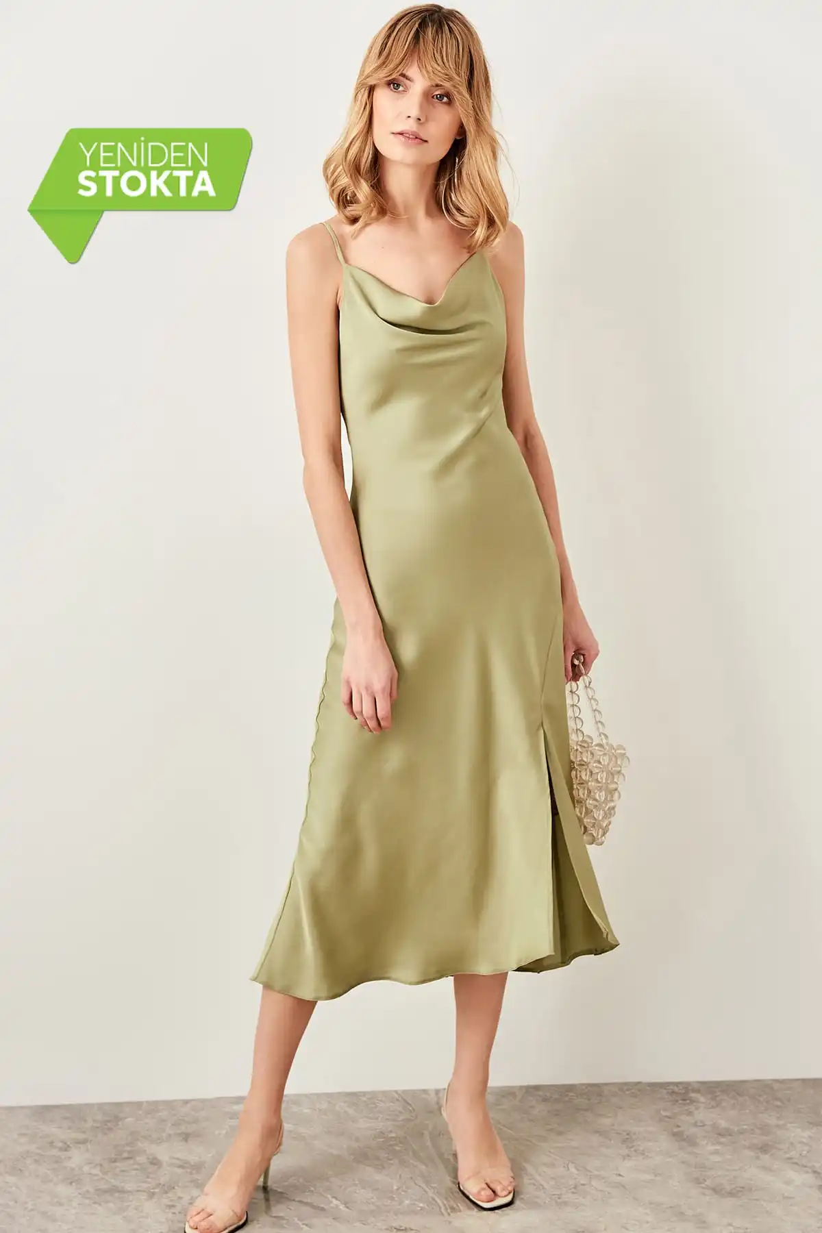 

Trendyol Green Funnel Collar Dress TPRSS19BB0058