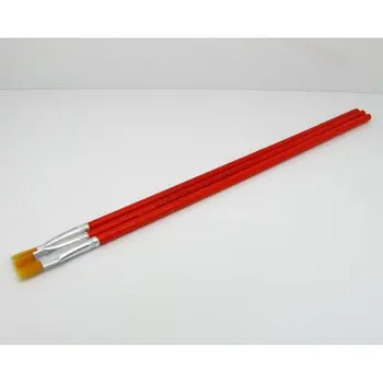 

Brush applicator flow