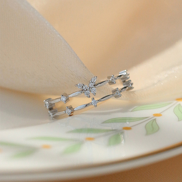 Butterfly Ring For Women Hollow Rhinestone Sparkling Open Adjustable Exquisite Ring Engagement Party Gift Fashion Jewelry