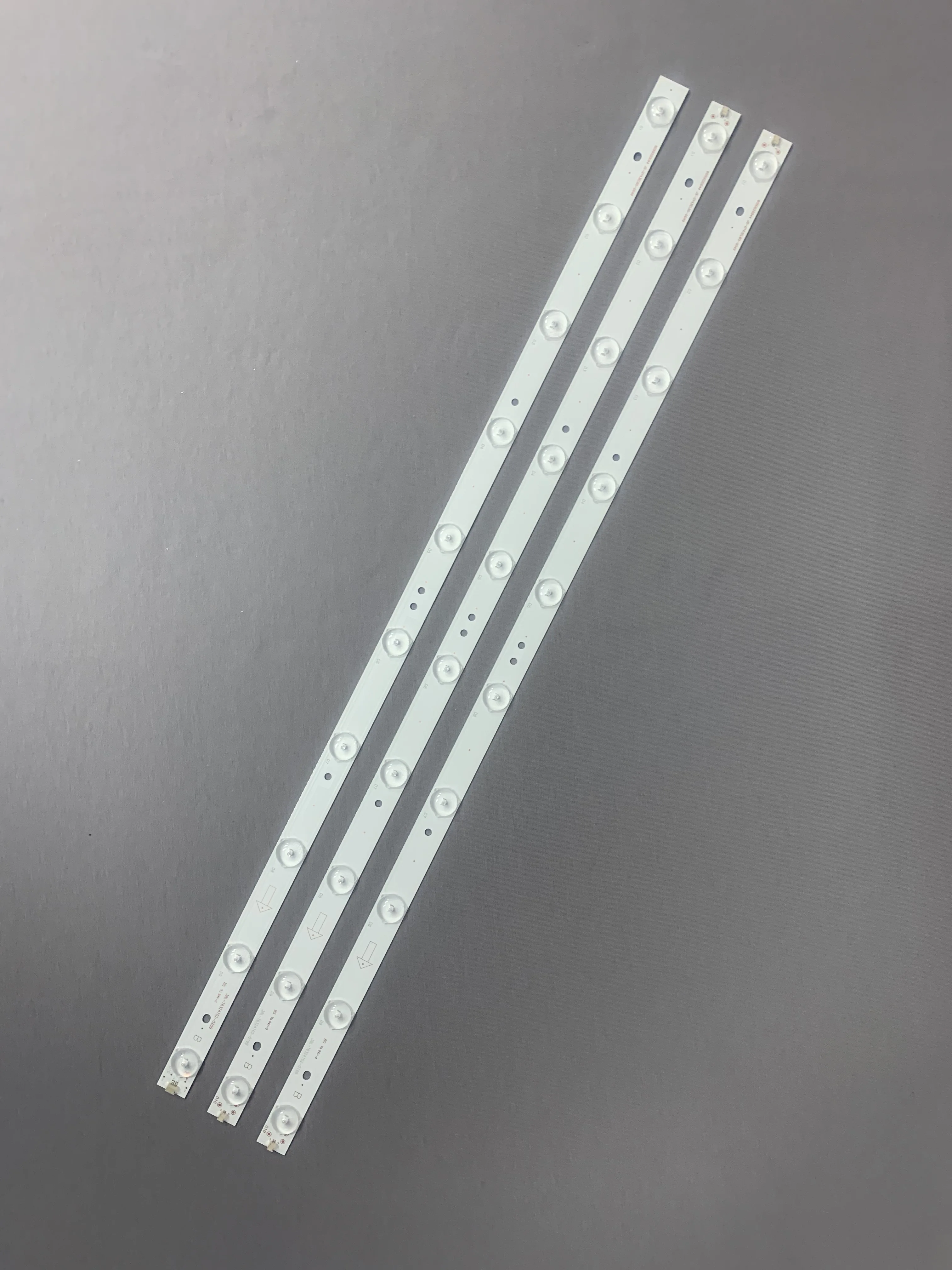 TV подсветка 3BL-T6324102-019B Sanyo 32 LE32D99 Irbis T32Q44HDL H32PA3900 32CE561 IC-B-HWK32D022B IC-B-HWK32D022A | Электронные