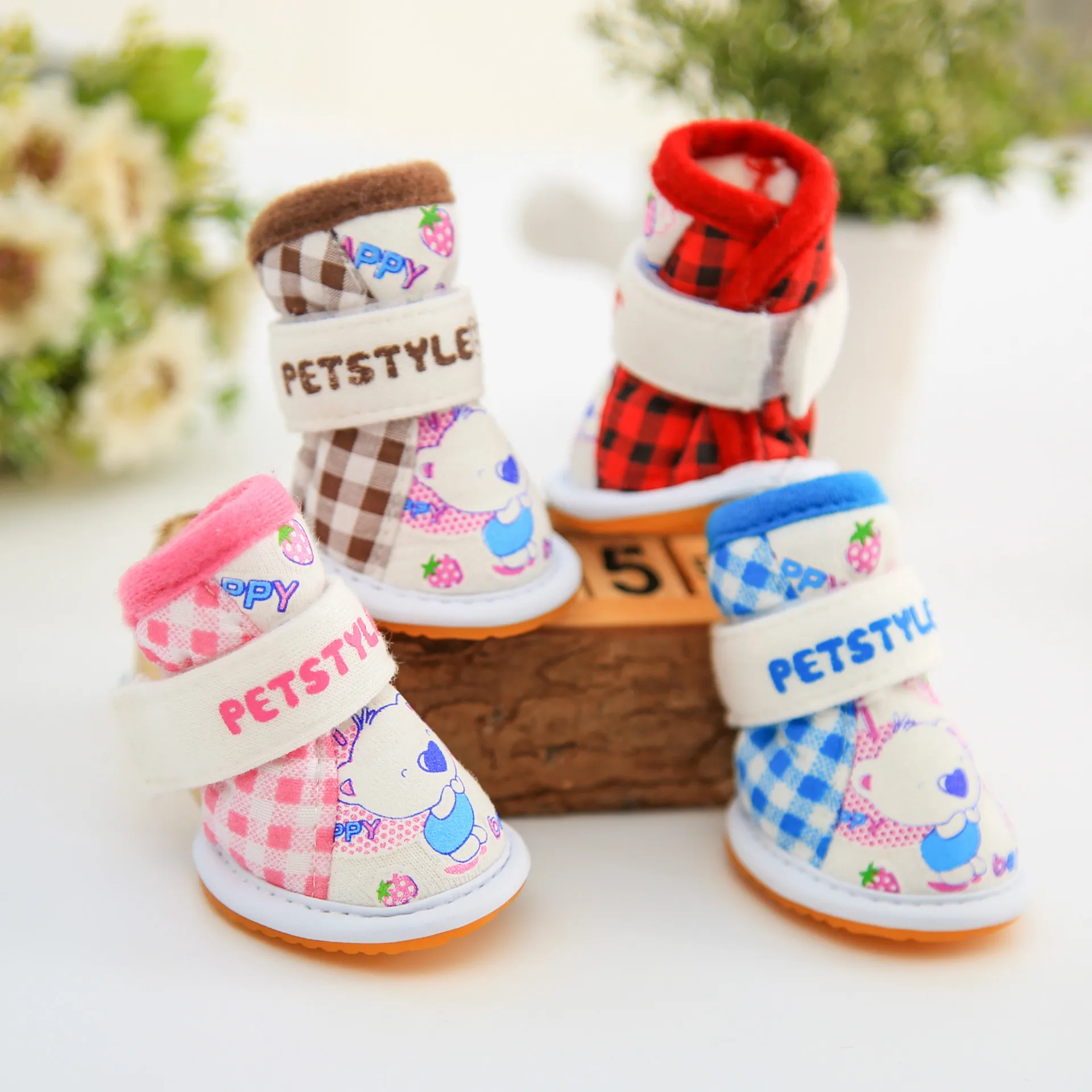 Pet Shoes Plaid Bear Dog Boots Shoes Yorkie Maltese Chiwawa Dog Shoes Puppy Pet Shoes Clothing For Dogs Cat Clothes 4 PIECES/SET