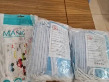 Mascarilla desechable con dibujos animados para niños, 3 capas, transpirable, no tejida, gruesa y cálida, con elásticos, 50 Uds.