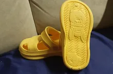 Sandalias con agujeros para bebés, niños y niñas, con fondo suave, antideslizante, accesorio de playa para chico, zapatillas transpirables de verano