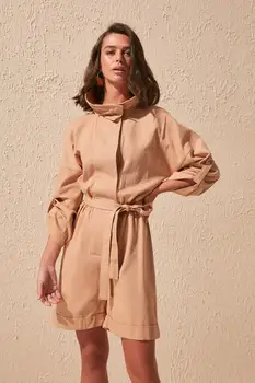 

Trendyol Collar Detailed Jumpsuit TWOSS20TU0070