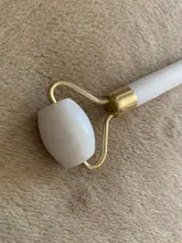 Rodillo de Jade para masaje Facial, rodillo de Jade verde y rosa, piedra Natural, herramientas para el rostro, mentón, cuello, belleza, cuidado de la piel