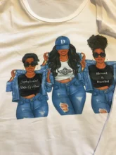 Maycaur Harajuku negro rizado africano el pelo de las niñas, camiseta de las mujeres de dibujos animados estampado gráfico Tops Camiseta Tee amigos T camisas