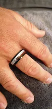 FDLK 8mm blanco y negro anillo de acero inoxidable madera de Koa flecha con incrustaciones boda banda de moda de los hombres accesorios de tamaño 6-13