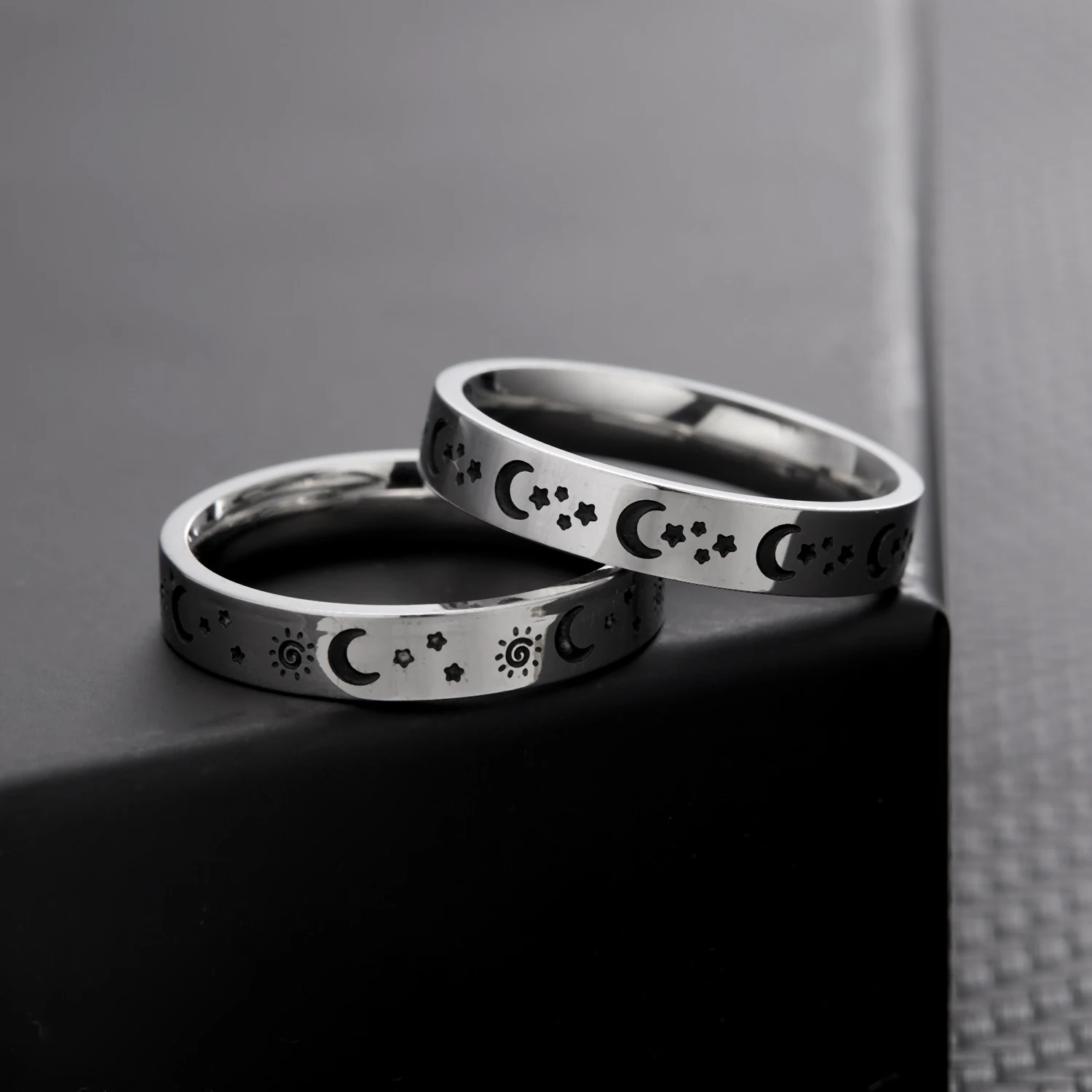 Engraved Star Sun Moon Ring For Men Women Vintage Punk Stainless Steel Couple Rings Fadeless Fashion Wedding Party Jewelry