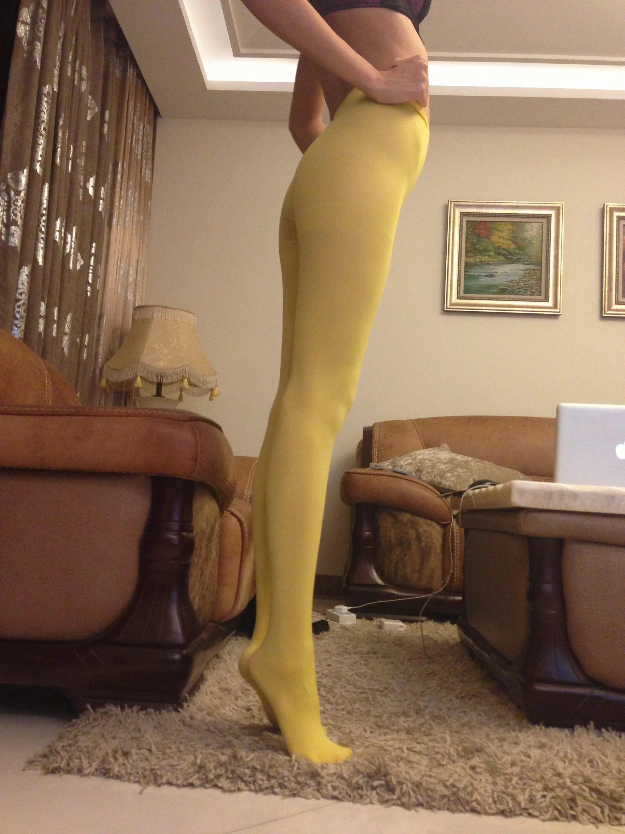 御姐也哀伤 - 黄丝袜