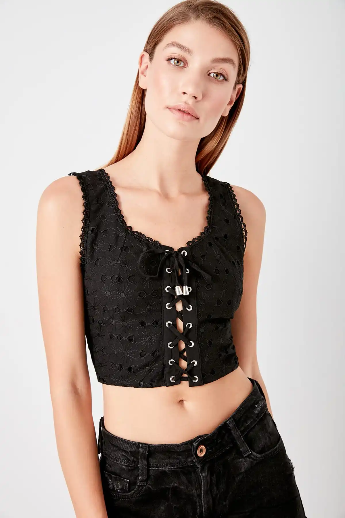Короткий топ Trendyol Bluz TBESS19BZ0240 |