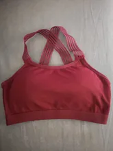 Sujetador cruzado de yoga para mujer, sostén deportivo con push-up, top acolchado a prueba de golpes, transpirable para entrenamiento de gimnasio