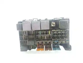 

8200449594 RELES box/RENAULT LAGUNA II fuses (BG0)