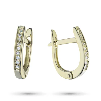 

Earrings in yellow gold with a diamond