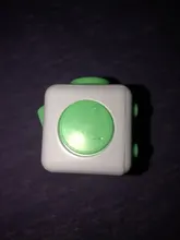 Juguetes dados para aliviar la ansiedad y el estrés para niños, juguete de descompresión de plástico con enfoque multifuncional de seis lados para juegos, regalo para adultos