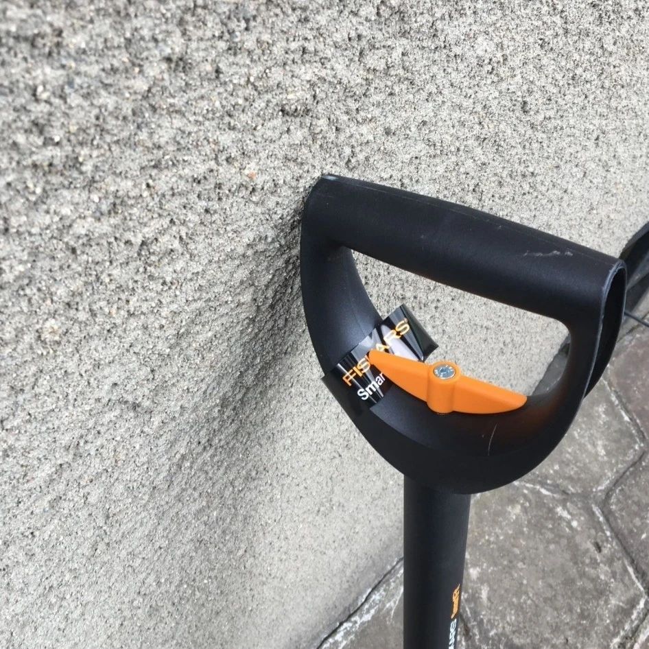 Грабли для удаления сорняков телескопические Fiskars SmartFit™(1020125