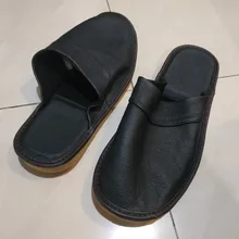 Zapatillas de casa de cuero de vaca para hombre y mujer, zapatos planos suaves de lujo, en tallas grandes