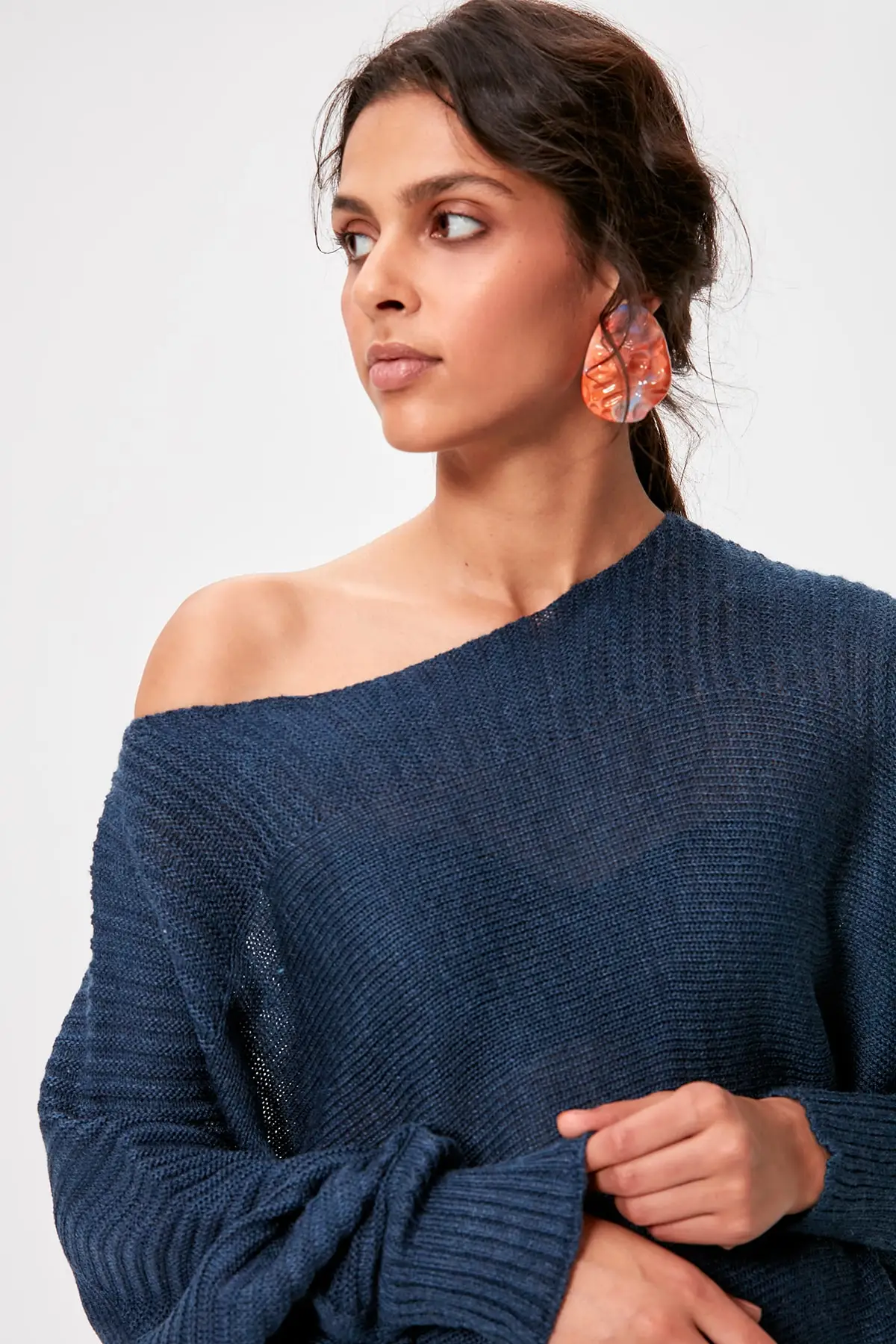 

Trendyol Indigo Boat-Neck Basic Sweater Sweater TWOAW20KZ0561