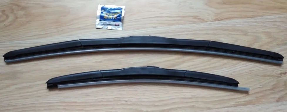 Отзыв о товаре Щетка стеклоочистителя автомобильная универсальная U-образная, 14 дюймов, 16 дюймов, 17 дюймов, 18 дюймов, 19 дюймов, 20 дюймов, 21 дюйм, 22 дюйма, 24 дюйма, 26 дюймов от пользователя A***a