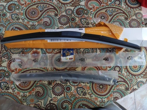 Отзыв о товаре Щетка стеклоочистителя автомобильная универсальная U-образная, 14 дюймов, 16 дюймов, 17 дюймов, 18 дюймов, 19 дюймов, 20 дюймов, 21 дюйм, 22 дюйма, 24 дюйма, 26 дюймов от пользователя C***H