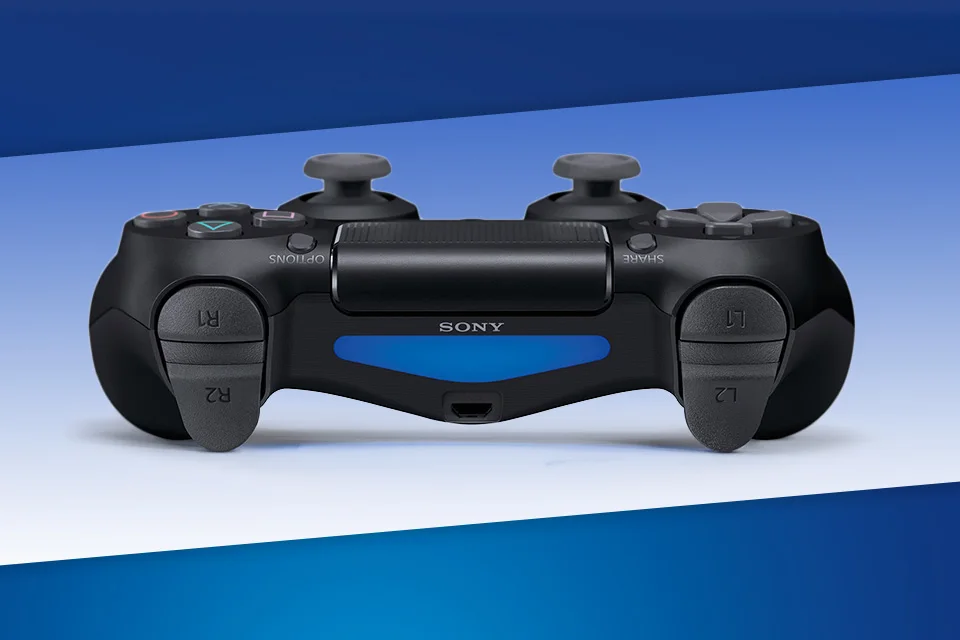 PS4: Комплект «Контроллер игровой беспроводной черный(Dualshock 4 Cont Black: CUH-ZCT2E: SCEE)»+ Ваучер «Fortnite»