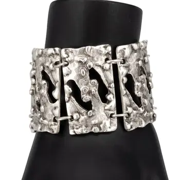 

Jewelry bracelet otokodesign 55782 (silver, carabiner, jewelery alloy)