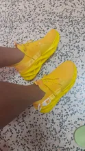 Zapatillas deportivas transpirables de malla para hombre y mujer, calzado ligero y suave y grueso con agujeros para parejas