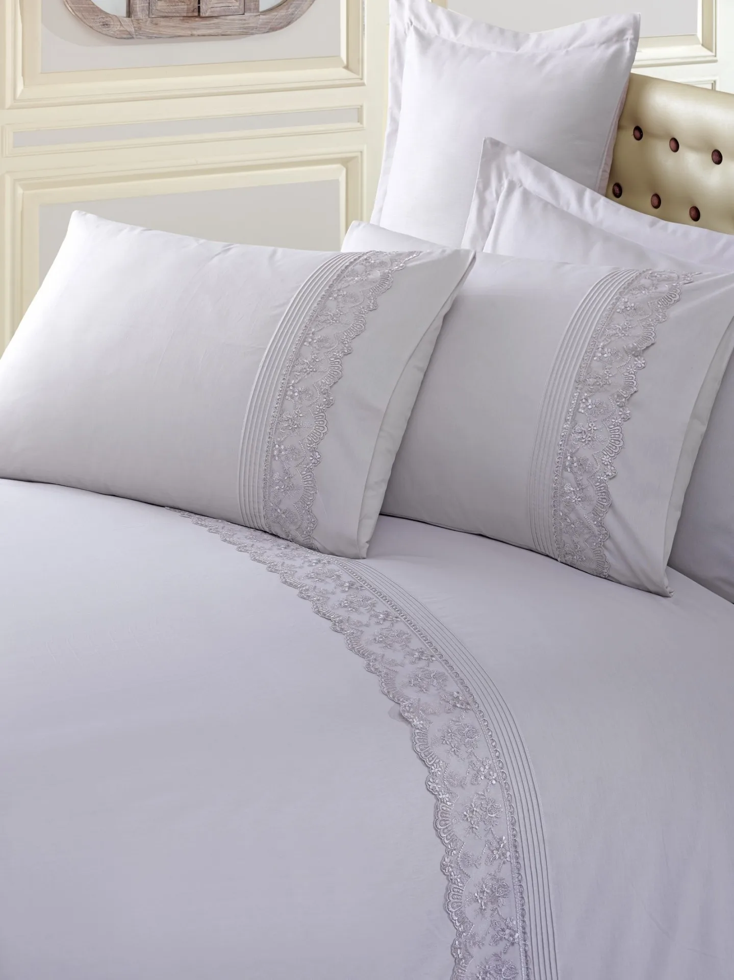 

Estilo Markets Luxury Bedding Set Bedsheet Bedding Set New Bedding Set
