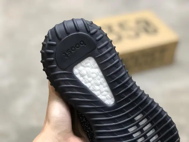 Iziki sneakers, Iziki 350, Sneakers, Iziki white, Black sneakers, women's sneakers 2021, women's platform sneakers 2